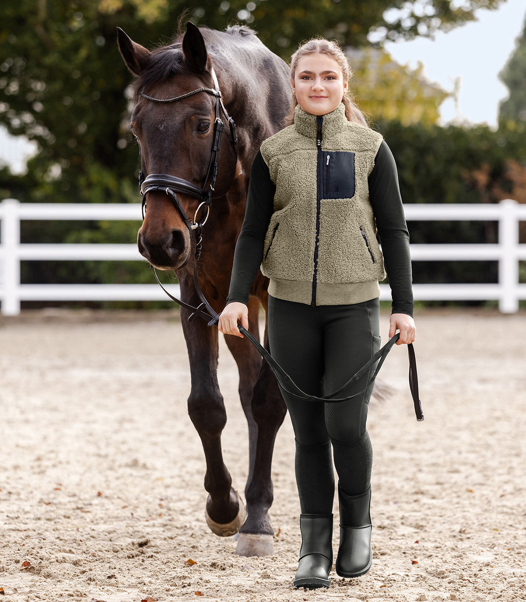 Alma Riding Club Køb ELT Teen Alma fleecevest - Riders Deluxe