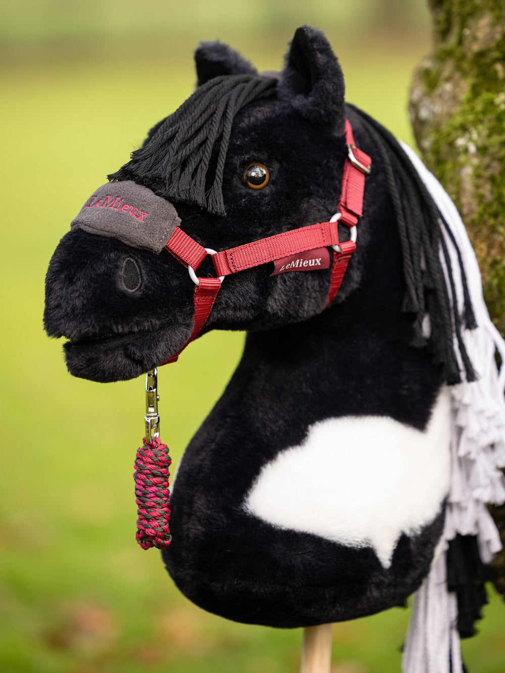 LeMieux Hobby Horse grime med træktov