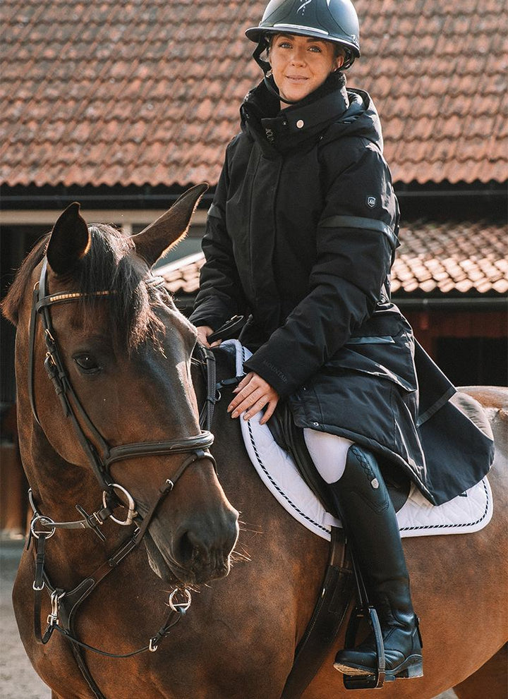 Mountain Horse Royal Saga Frakke