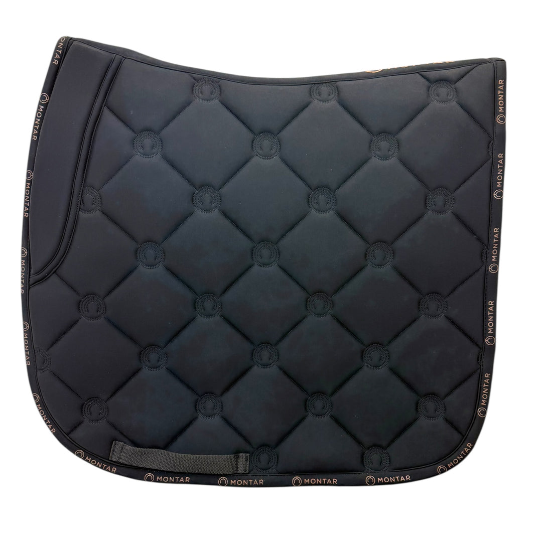 Montar dressurunderlag med pude