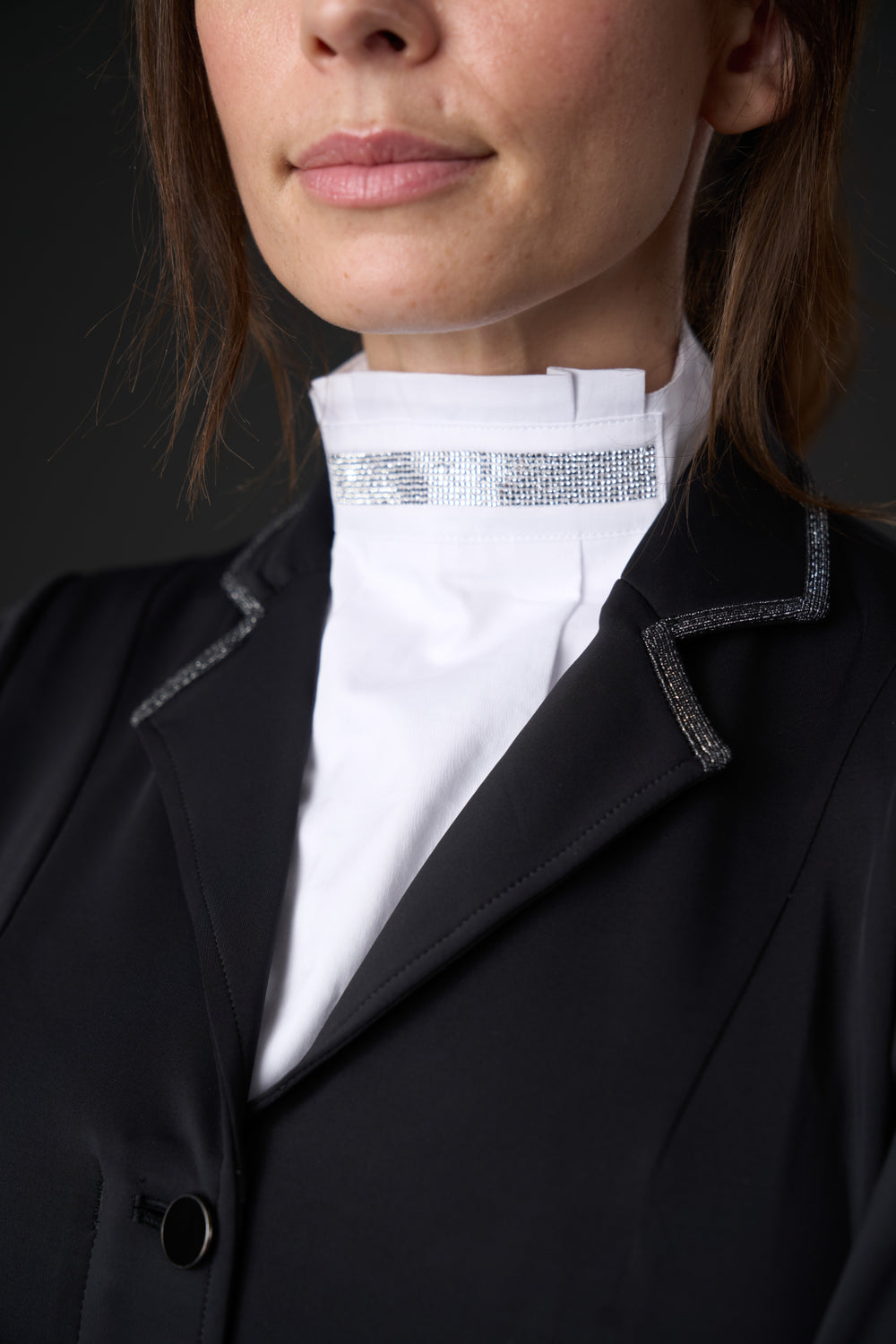 Equipage Tora Plastron