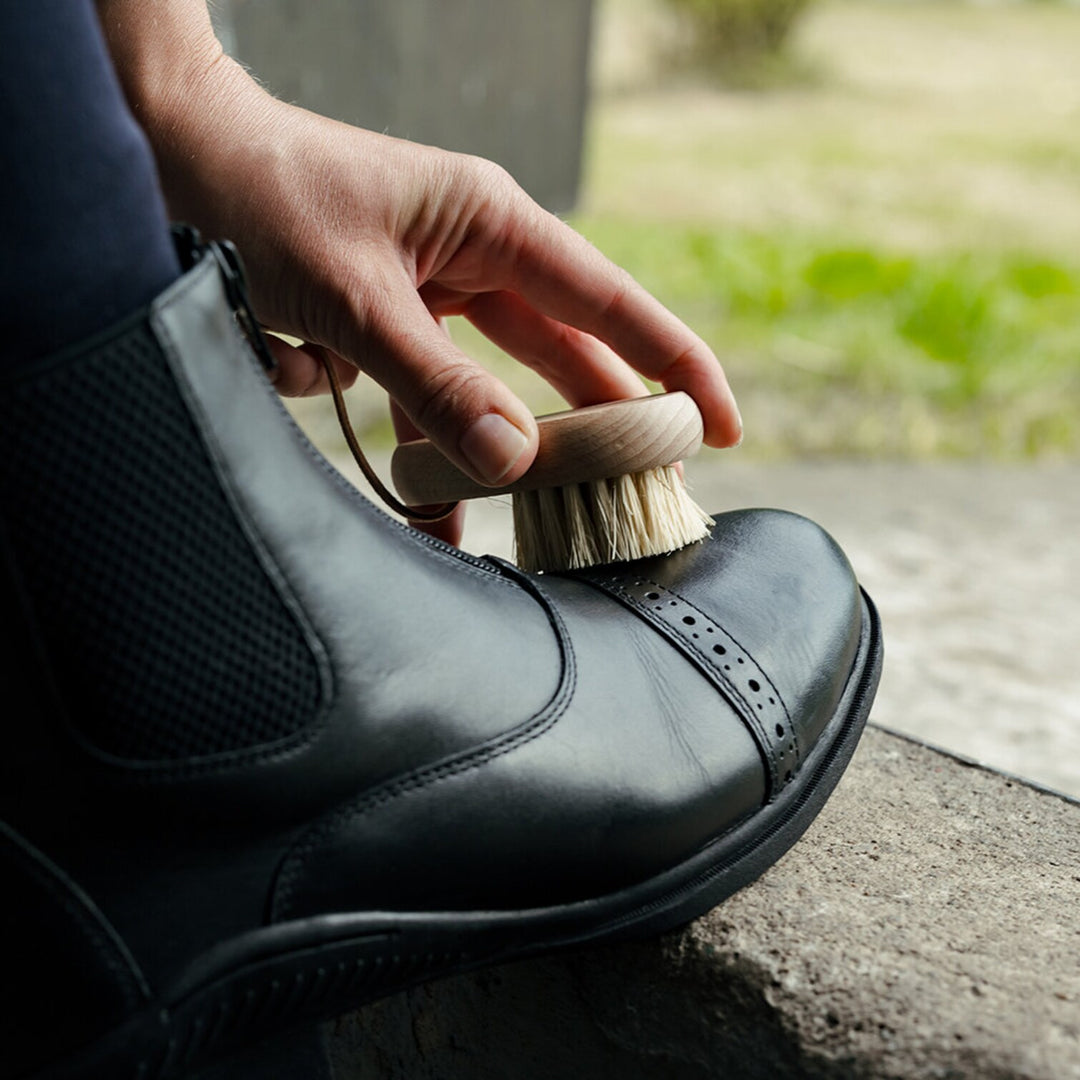 Borstiq Farm Mini skobørste