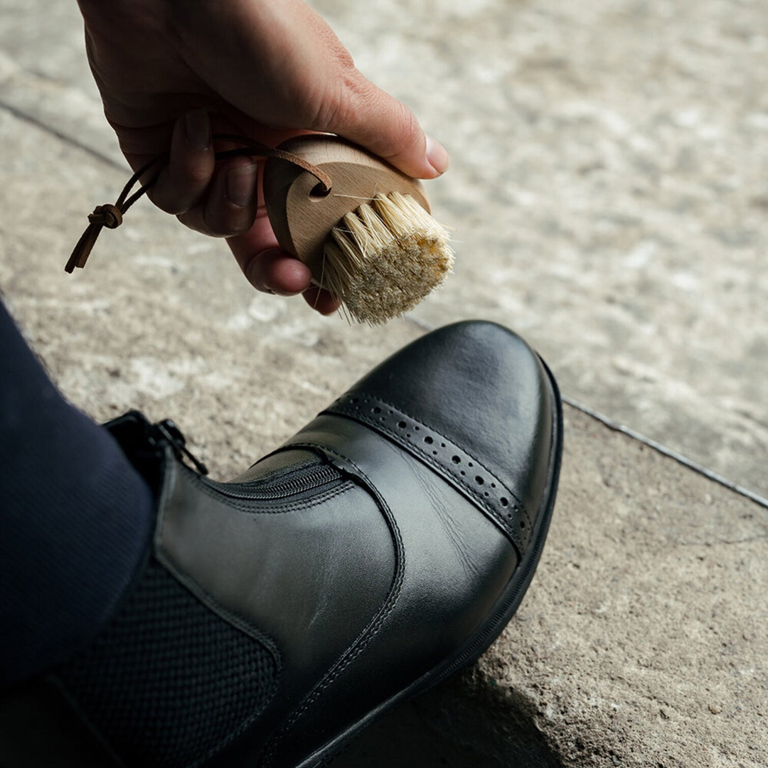 Borstiq Farm Mini skobørste