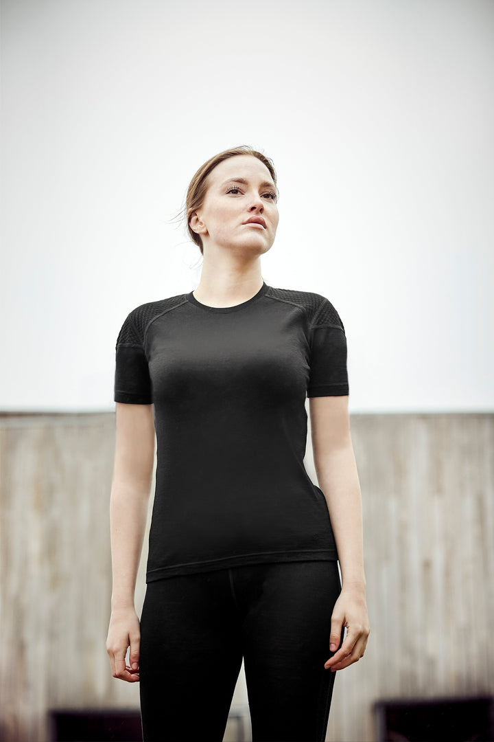 Catago May uld T-shirt