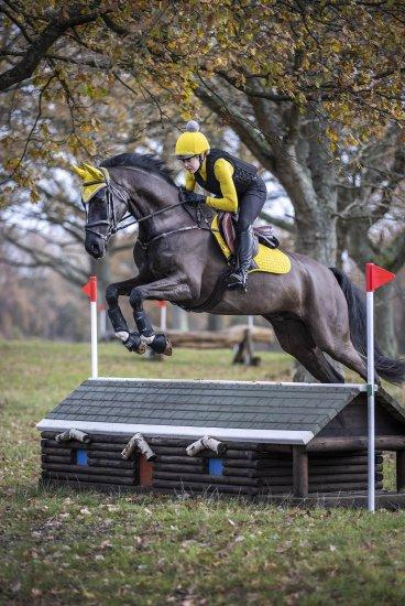 LeMieux Suede Close Contact Pony underlag