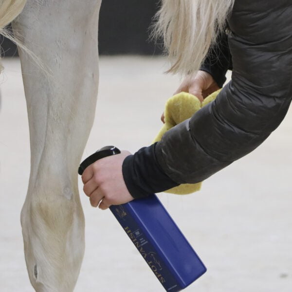 Nathalie Horsecare Spot Vanish Shampoo spray